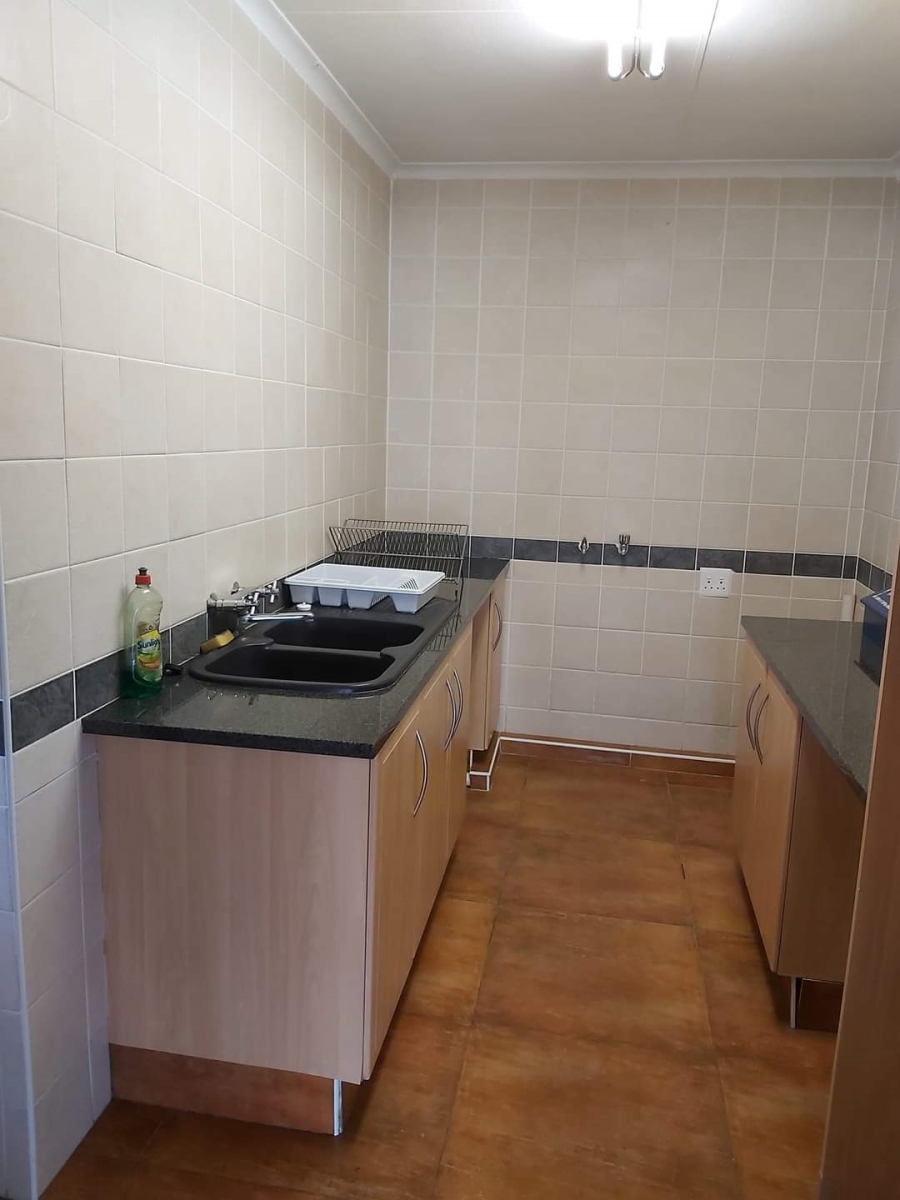 7 Bedroom Property for Sale in Oranjeville Free State